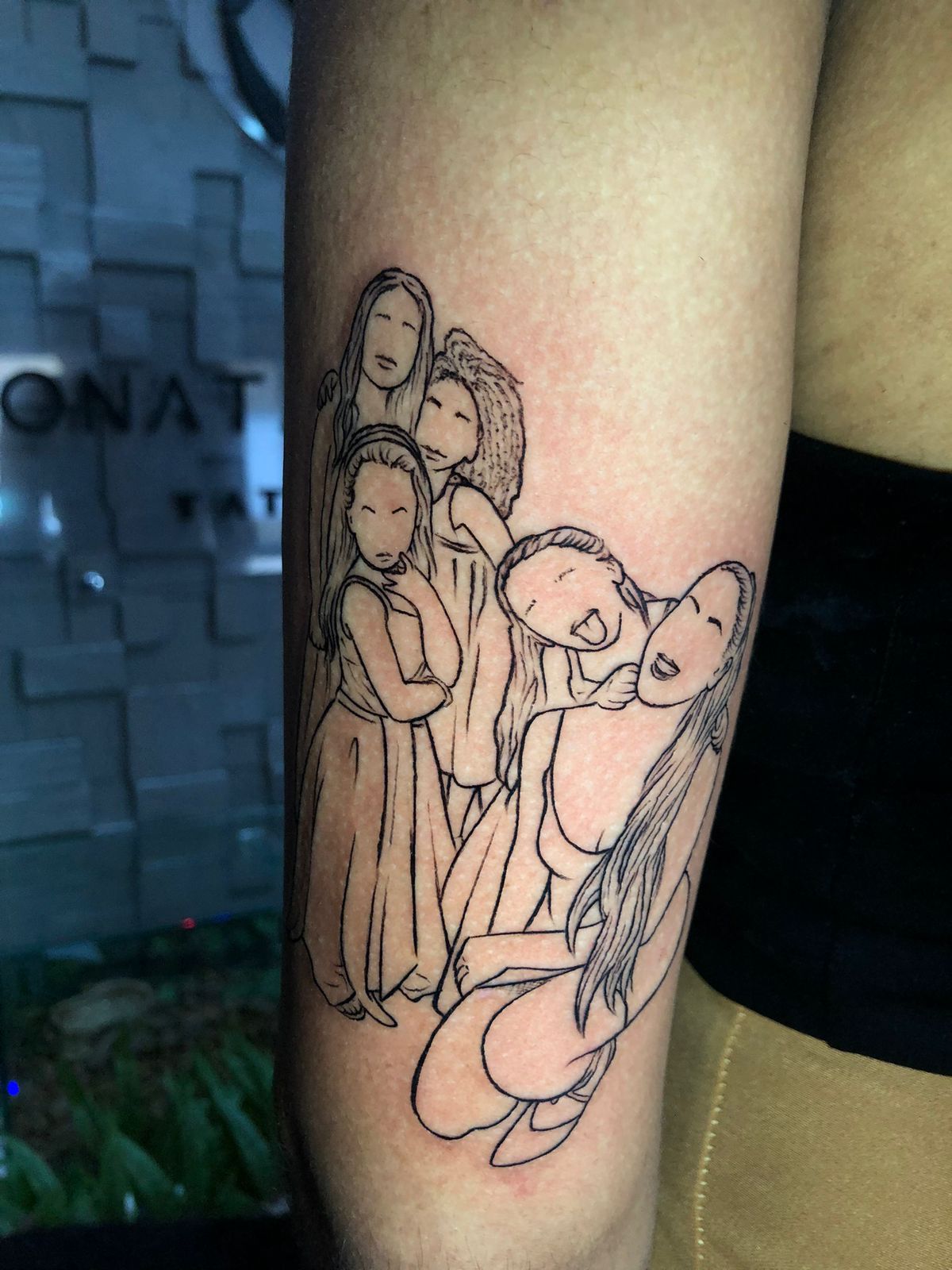 Tatuagem fineline 33