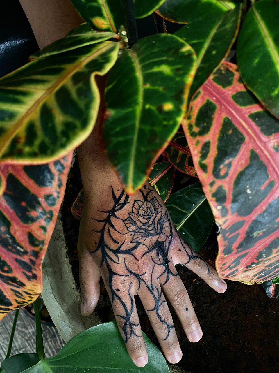 Tatuagem da Ari - Studio Jonatas Ponciano