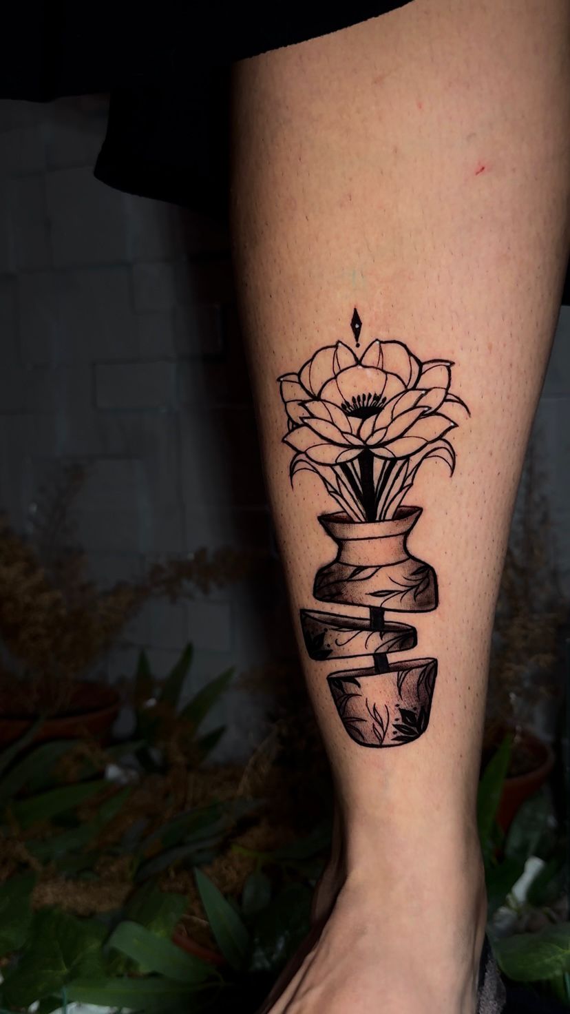 Tatuagem da Ari - Studio Jonatas Ponciano