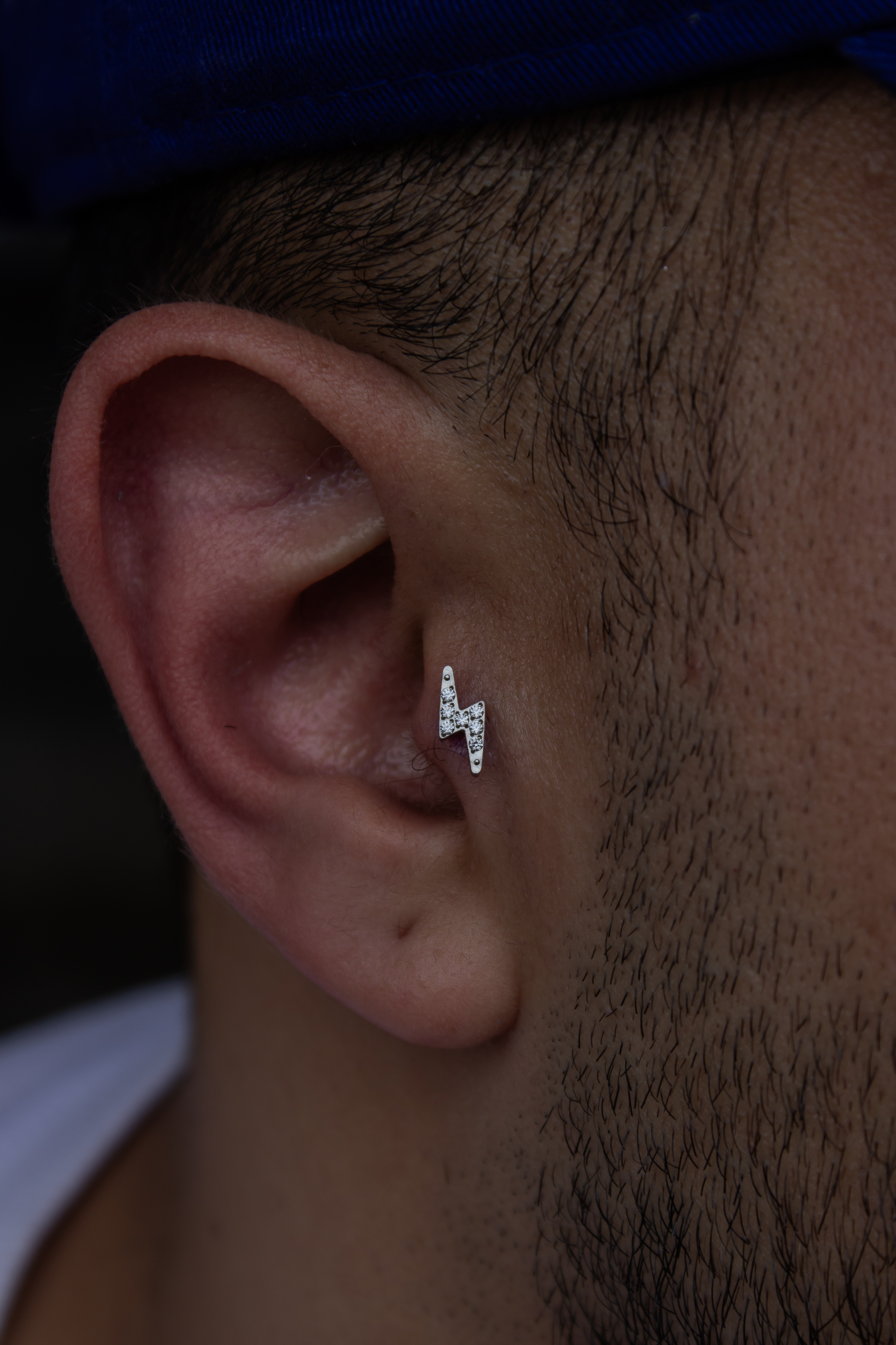 Orelhas - Studio Jonatas Ponciano