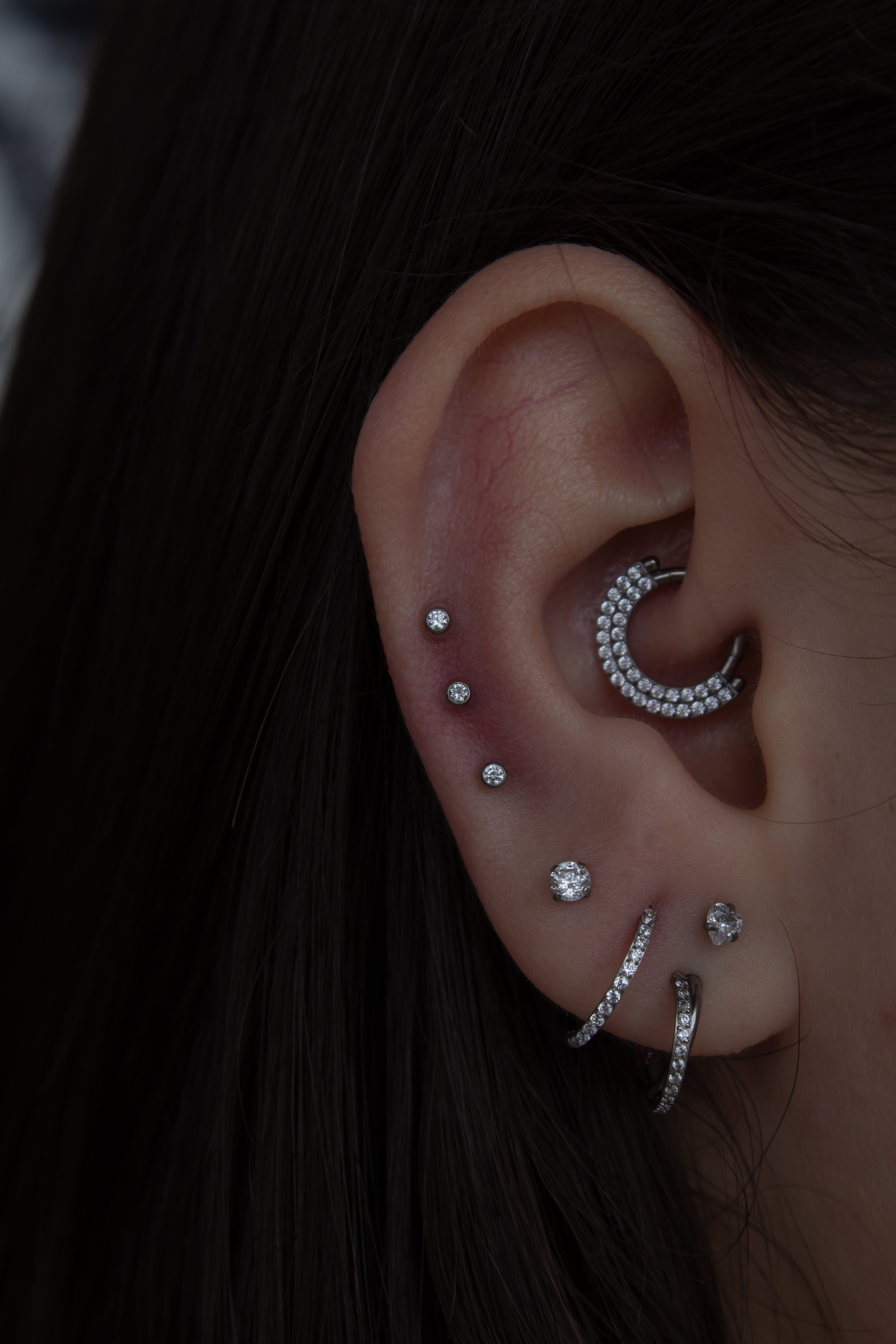 Orelhas - Studio Jonatas Ponciano