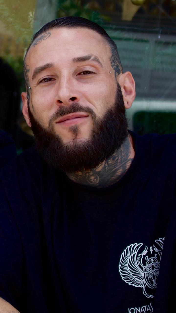 Jonatas - Tatuador